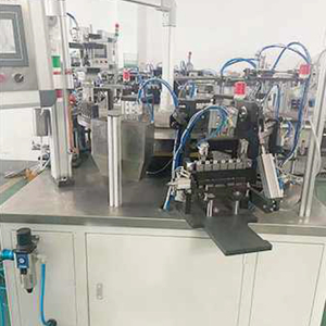 Infusion machine hoist hose assembly machine